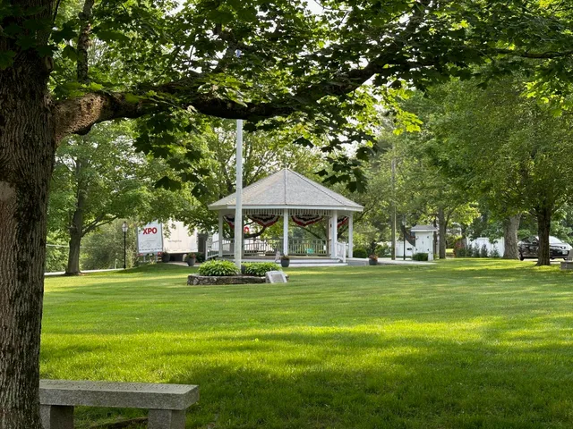 $159,900 | 4 Slate Run, North Hampton, NH 03862