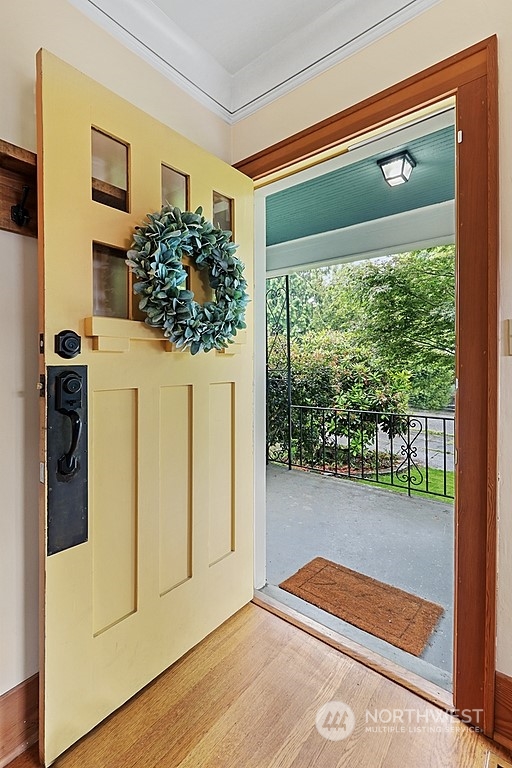 341 North 81st Street Seattle, WA 98103 - Photo 3 of 28 Gallery Image 3
