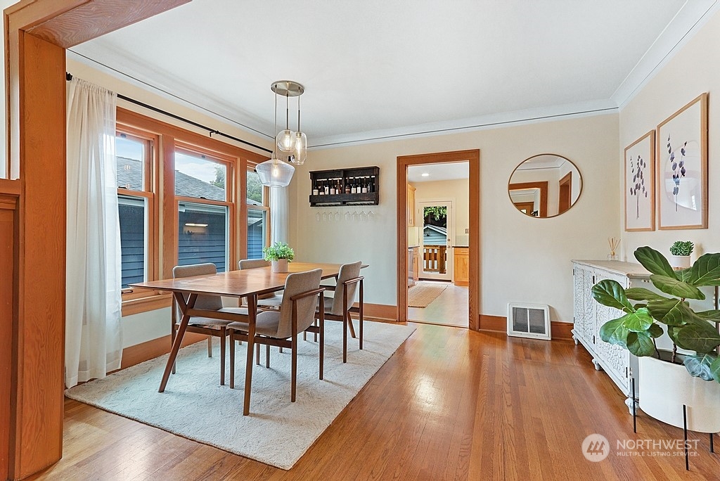 341 North 81st Street Seattle, WA 98103 - Photo 6 of 28 Gallery Image 6