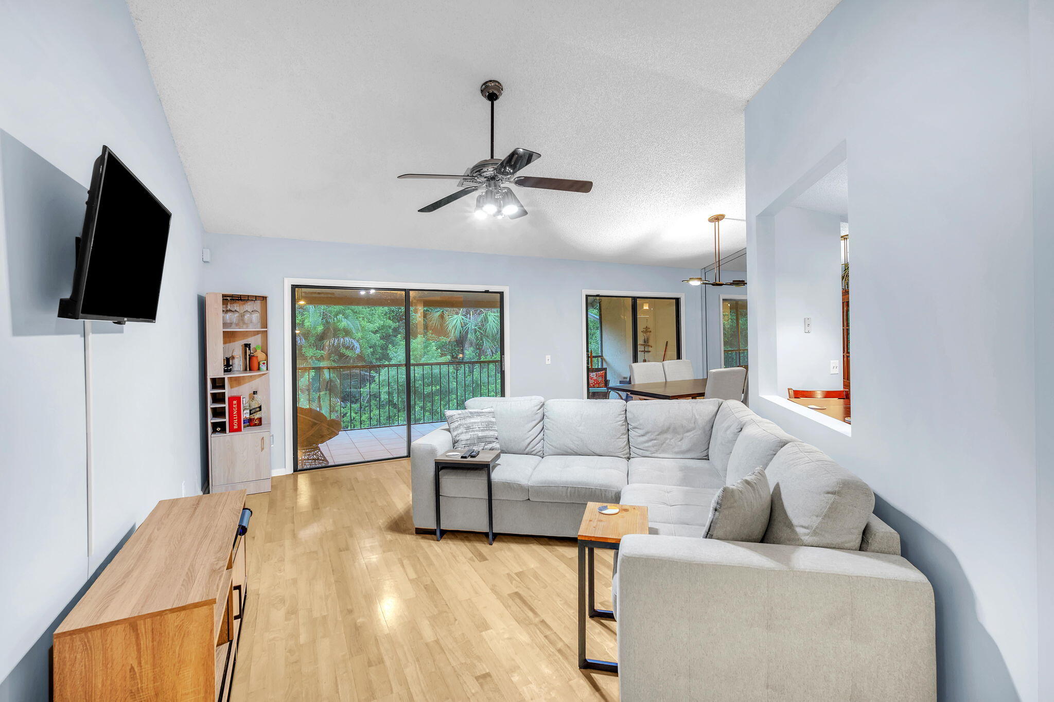 5640 Coach House Circle, Unit G Boca Raton, FL 33486 - Photo 10 of 25 13-web-or-mls-DSC06993