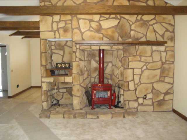 4485 York Road Southwest Pataskala, OH 43062 - Photo 2 of 10