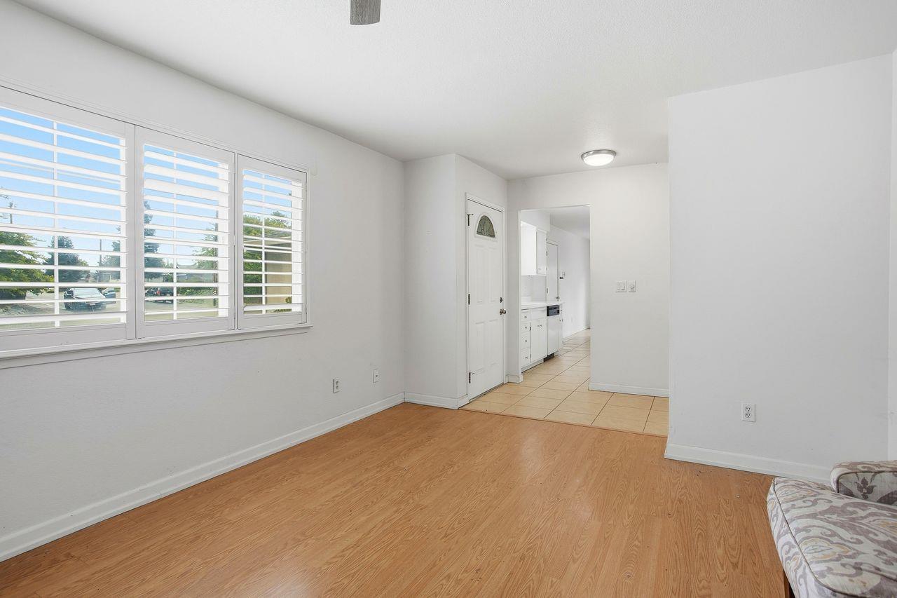 6736 Tareyton Way Citrus Heights, CA 95621 - Photo 4 of 26