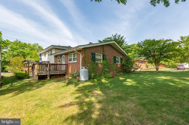 $2,650 | 1424 Brent Street, Fredericksburg, VA 22401