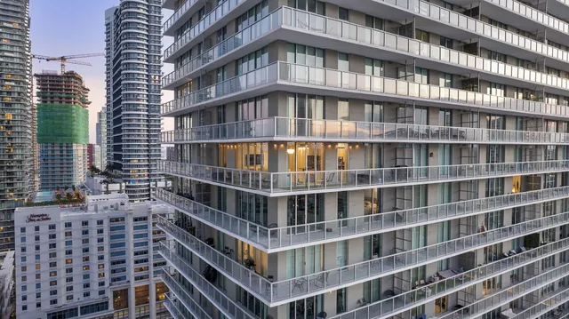 $650,000 | 1111 Southwest 1st Avenue, Unit 2420N, Miami, FL 33130