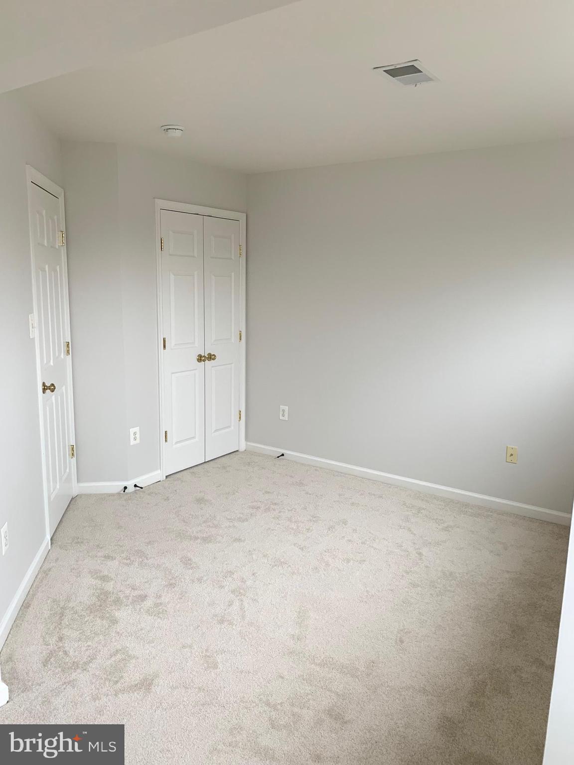 8378 Tillett Loop Manassas, VA 20110 - Photo 15 of 24 a view of an empty room