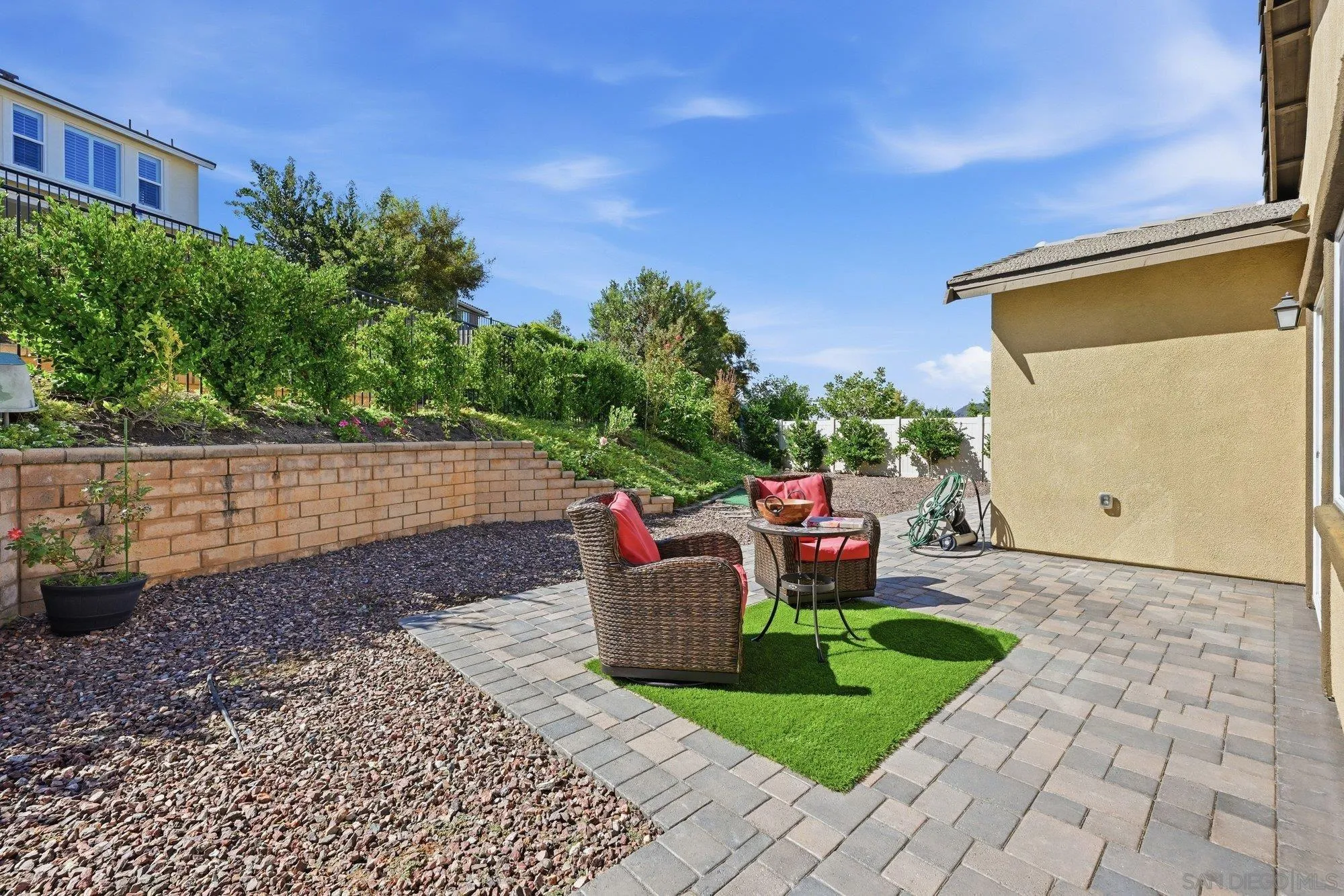 35833 Esperia Way Fallbrook, CA 92028 - Photo 37 of 46