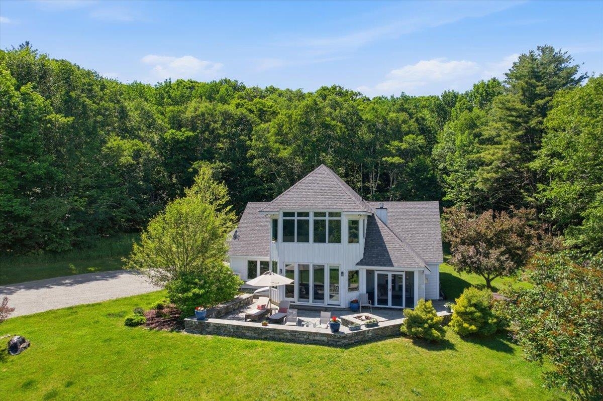 312 Beartown Road Manchester, VT 05255 - Photo 4 of 56