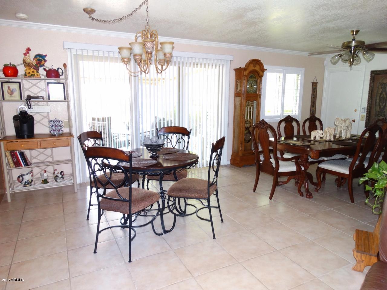 11071 West Oak Ridge Road Sun City, AZ 85351 - Photo 11 of 49 11071 W Oak Ridge Rd (53)