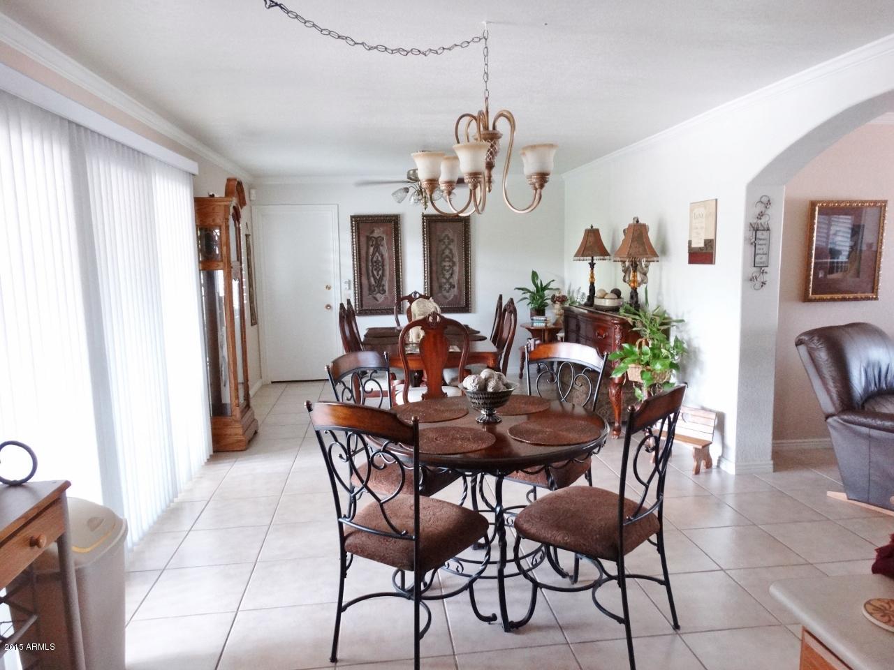 11071 West Oak Ridge Road Sun City, AZ 85351 - Photo 12 of 49 11071 W Oak Ridge Rd (50)