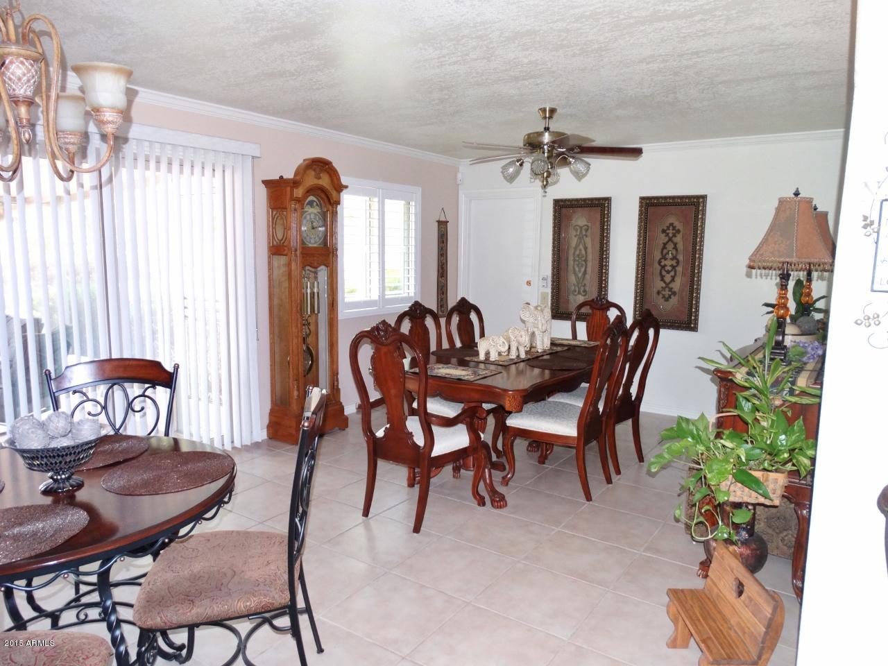 11071 West Oak Ridge Road Sun City, AZ 85351 - Photo 13 of 49 11071 W Oak Ridge Rd (55)