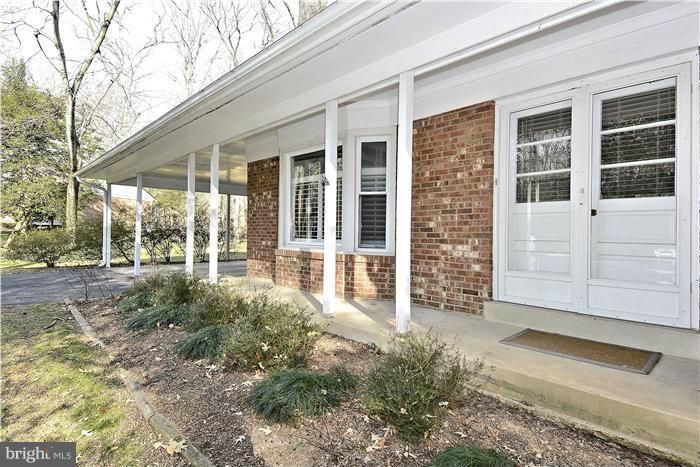 12202 Quorn Lane Reston, VA 20191 - Photo 2 of 30 Exterior (Front)