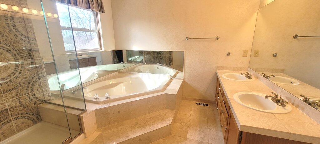 5849 Linworth Road Worthington, OH 43085 - Photo 30 of 51 20230305_145530