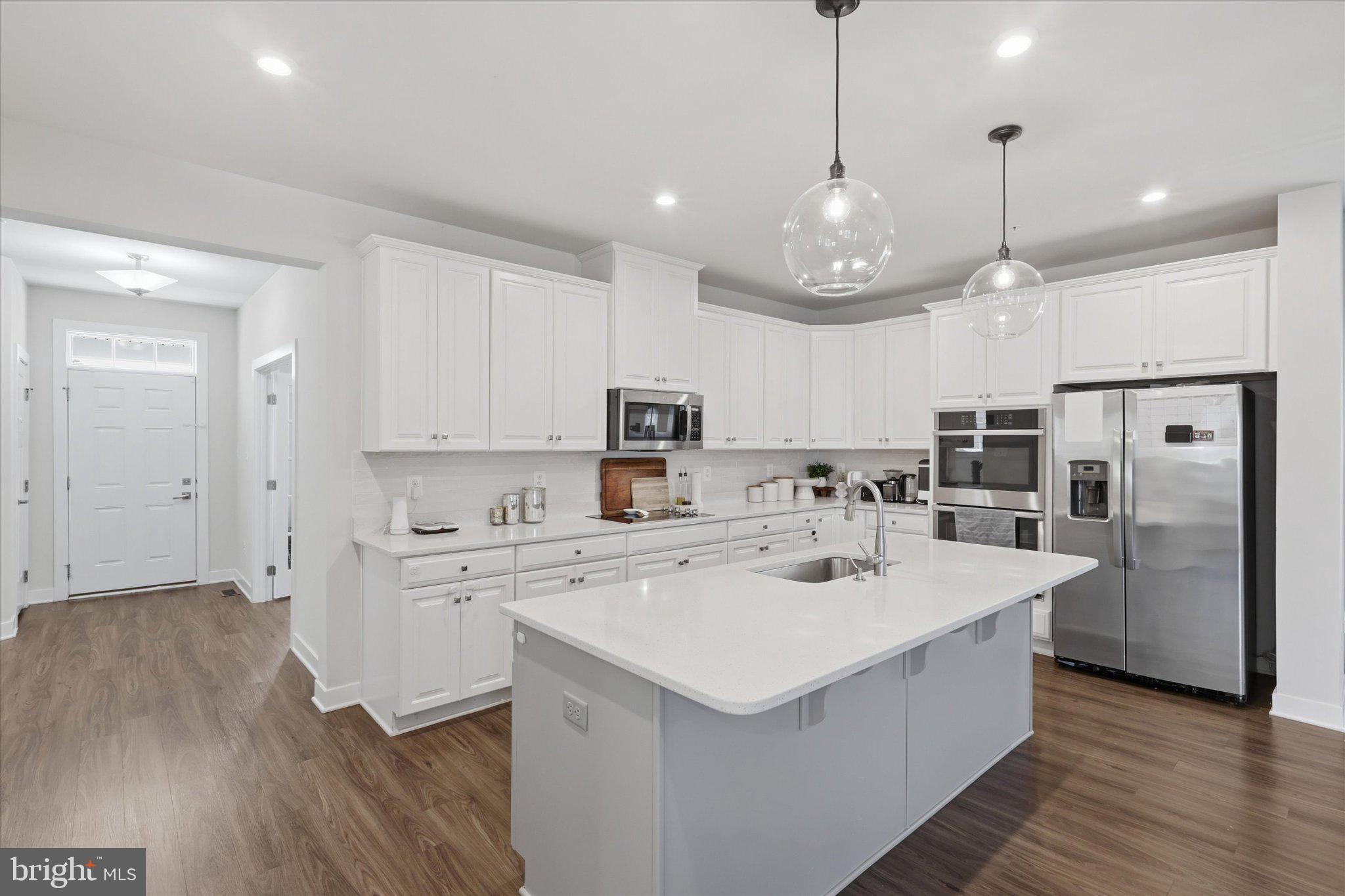 21839 Clarksburg Road Clarksburg, MD 20841 - Photo 7 of 39 Modern kitchen with sleek design.