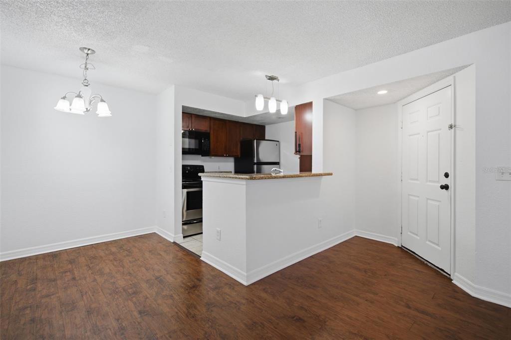 5160 Conroy Road, Unit 11 Orlando, FL 32811 - Photo 5 of 23 Gallery Image 5