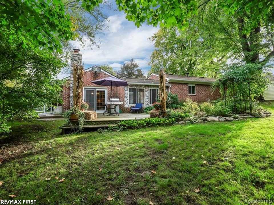 298 West St Clair Street Romeo, MI 48065 - Photo 41 of 48 50004708-42.JPG