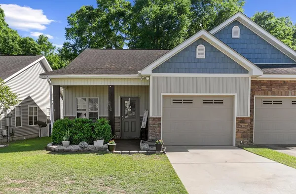 $1,850 | 121 Heyward Drive, Dothan, AL 36303