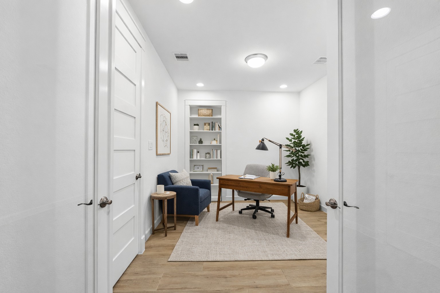 205 Tall Pine Livingston, TX 77351 - Photo 19 of 42 a view of a livingroom with furniture and window