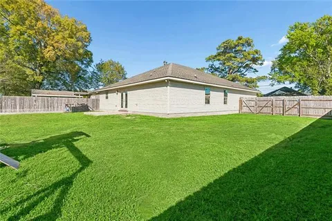 $335,000 | 2720 Palmetto Street, Chalmette, LA 70043