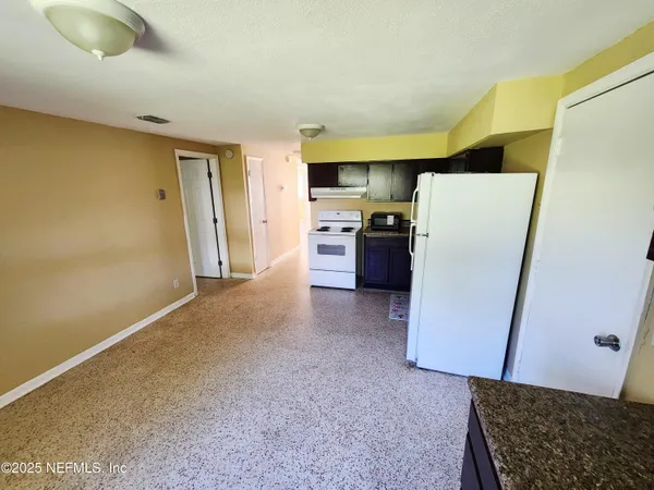 $1,350 | 6067 Longchamp Drive, Jacksonville, FL 32244