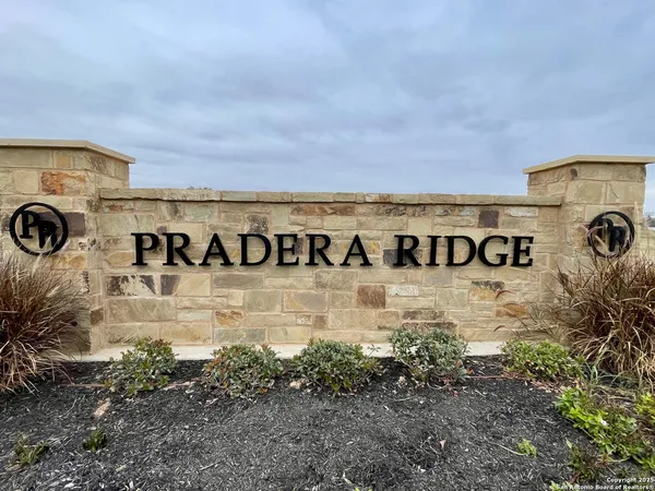 $79,900 | 136 Pradera Rdg Drive, Floresville, TX 78114