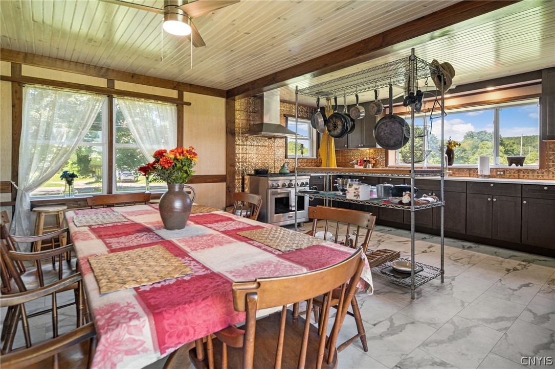 1818 Benson Road Skaneateles, NY 13152 - Photo 6 of 28 Gallery Image 6