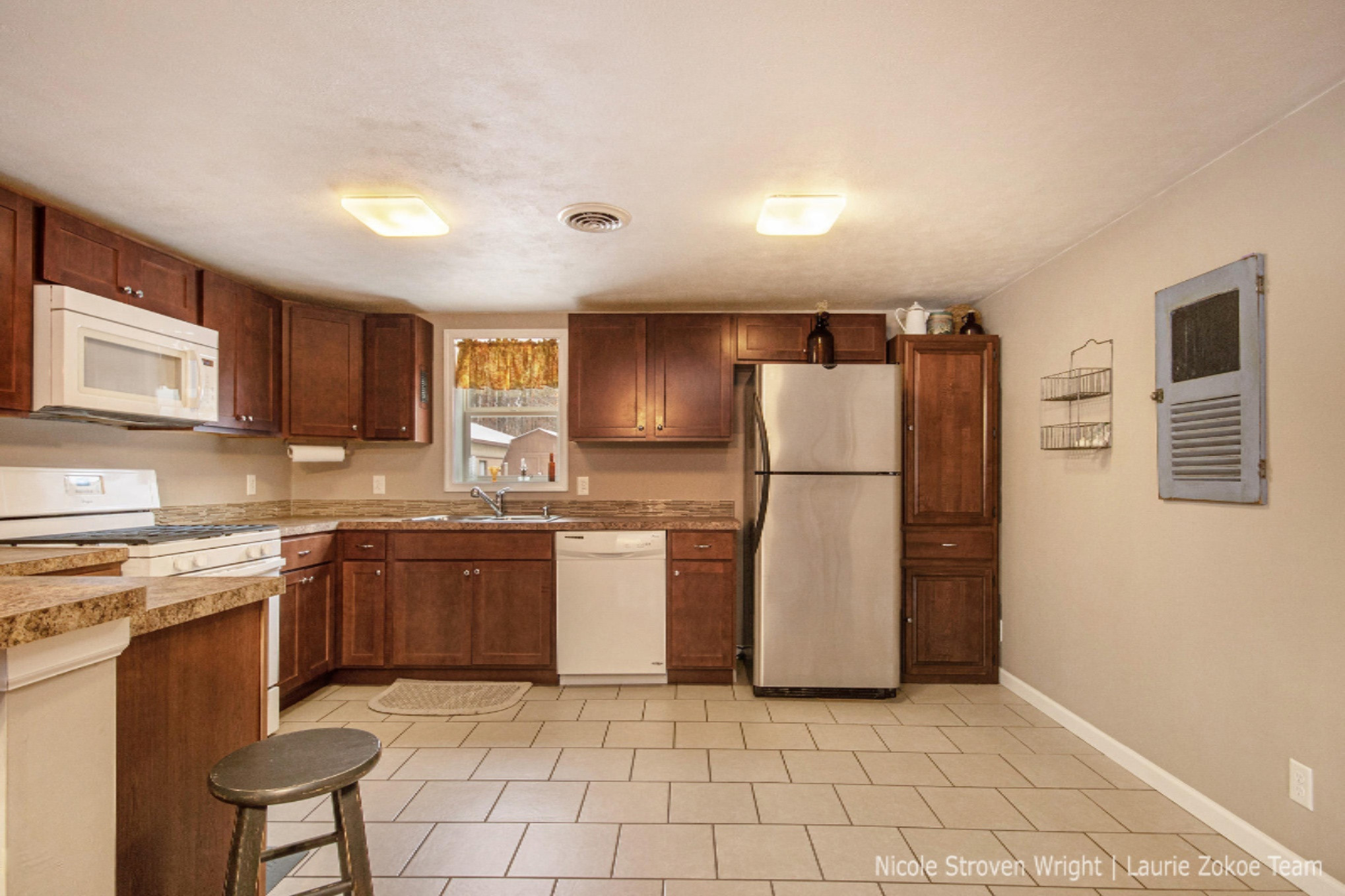 2136 East River Road Muskegon, MI 49445 - Photo 12 of 41 IMG_2518