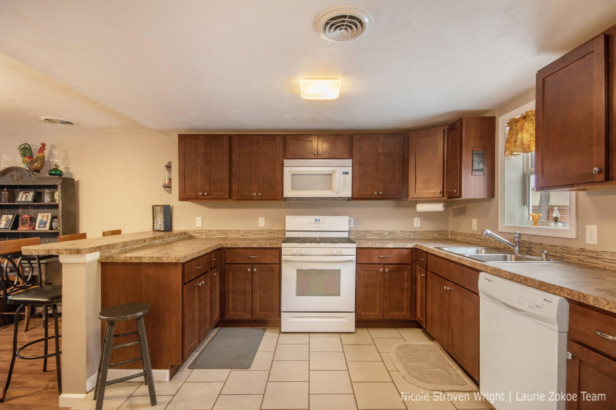 2136 East River Road Muskegon, MI 49445 - Photo 5 of 41 IMG_2520-