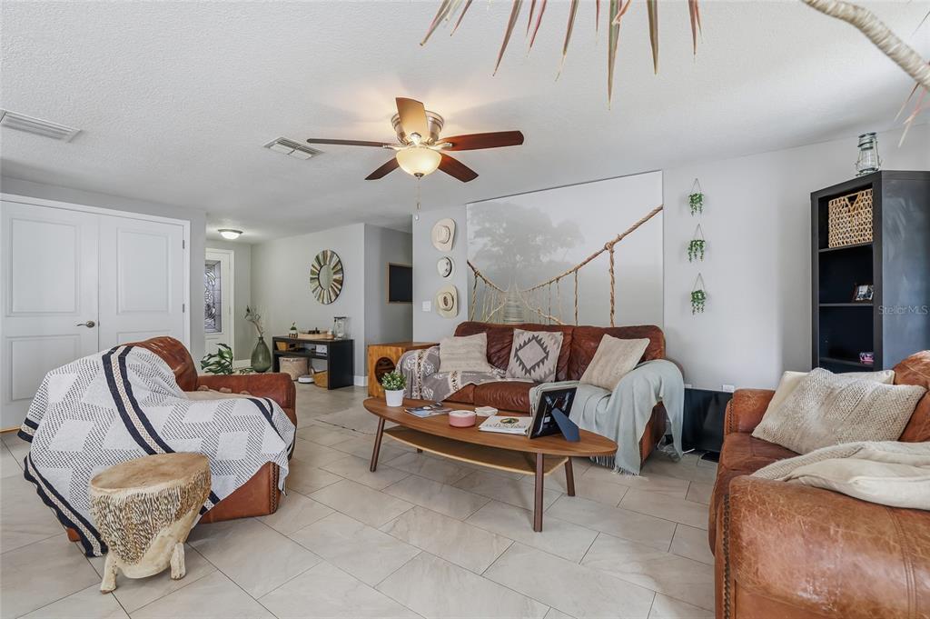 7313 Brookview Circle Tampa, FL 33634 - Photo 13 of 60