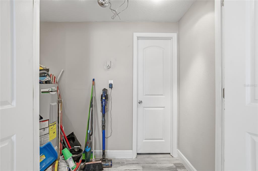 7313 Brookview Circle Tampa, FL 33634 - Photo 39 of 60