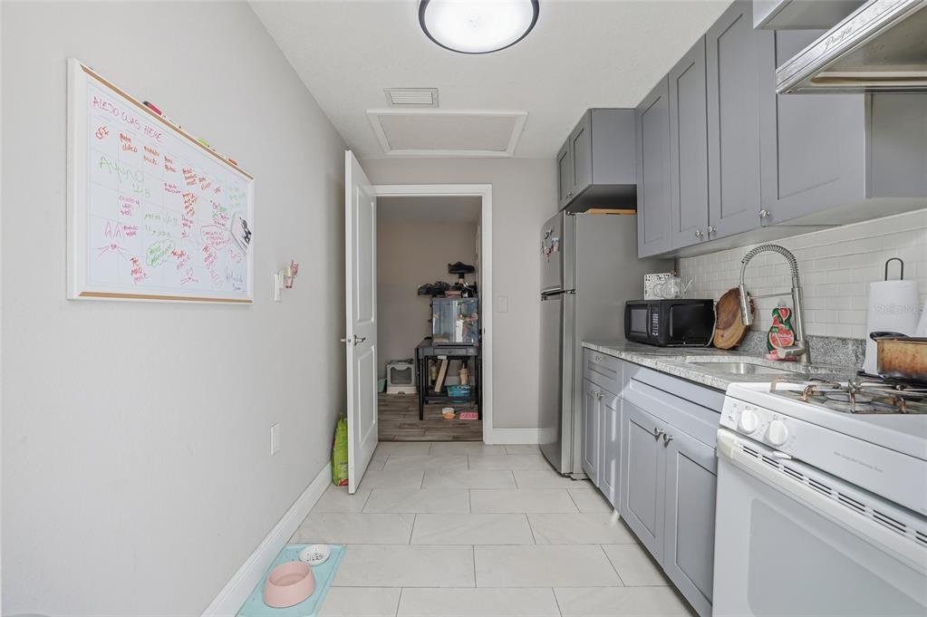 7313 Brookview Circle Tampa, FL 33634 - Photo 44 of 60