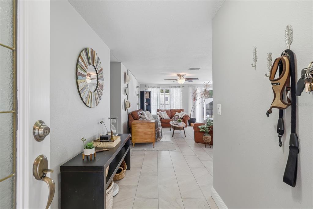 7313 Brookview Circle Tampa, FL 33634 - Photo 8 of 60