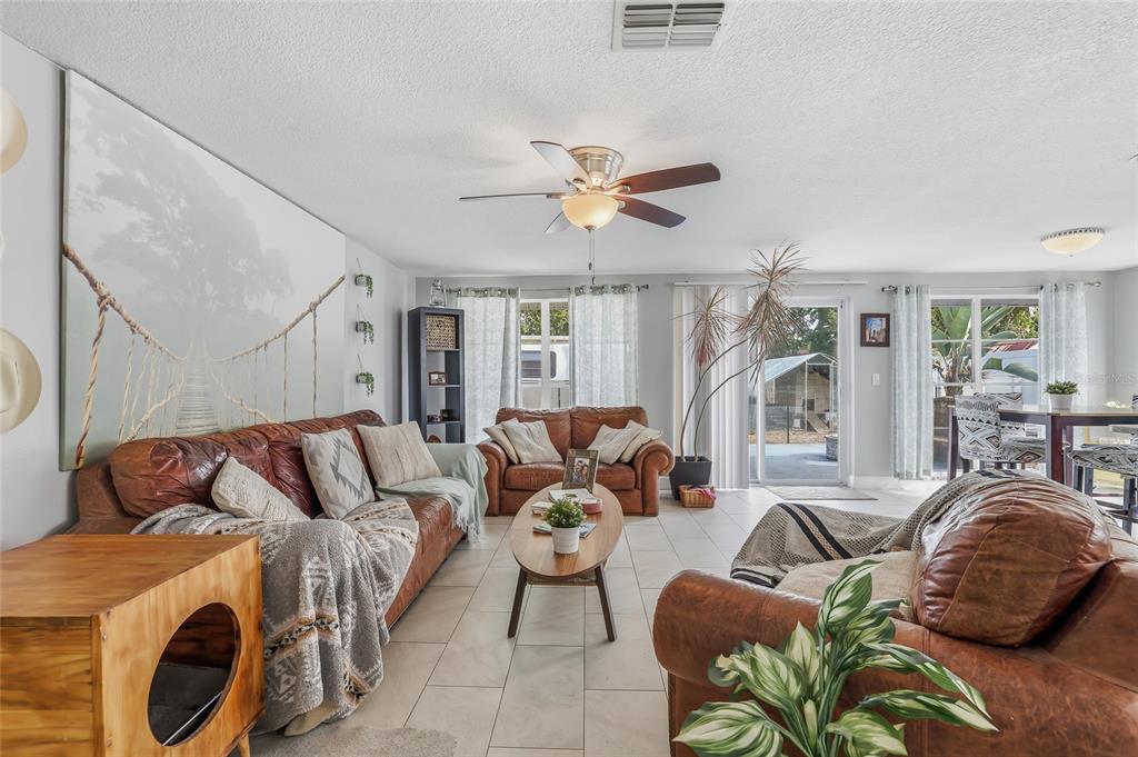 7313 Brookview Circle Tampa, FL 33634 - Photo 9 of 60