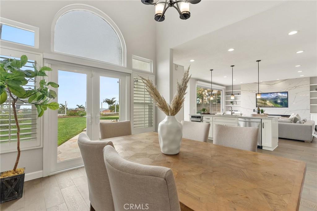29632 Alta Terra Laguna Niguel, CA 92677 - Photo 14 of 37 a living room with furniture and a large window