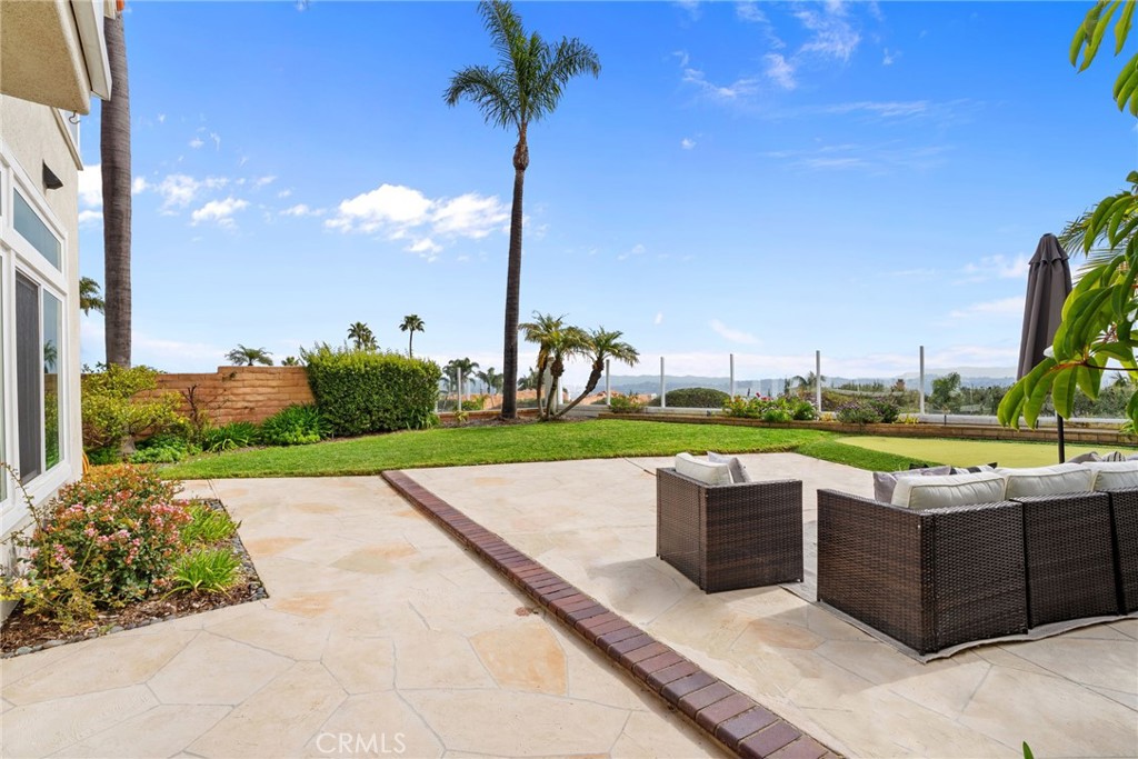 29632 Alta Terra Laguna Niguel, CA 92677 - Photo 34 of 37 a view of a basket ball ground