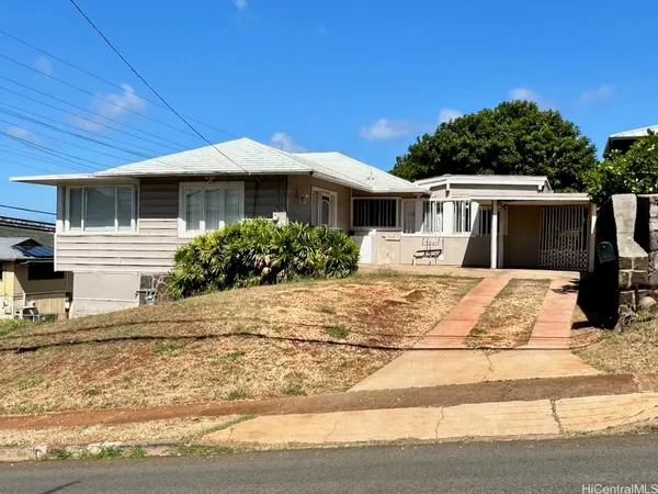 $4,700 | 955 14th Avenue, Honolulu, HI 96816