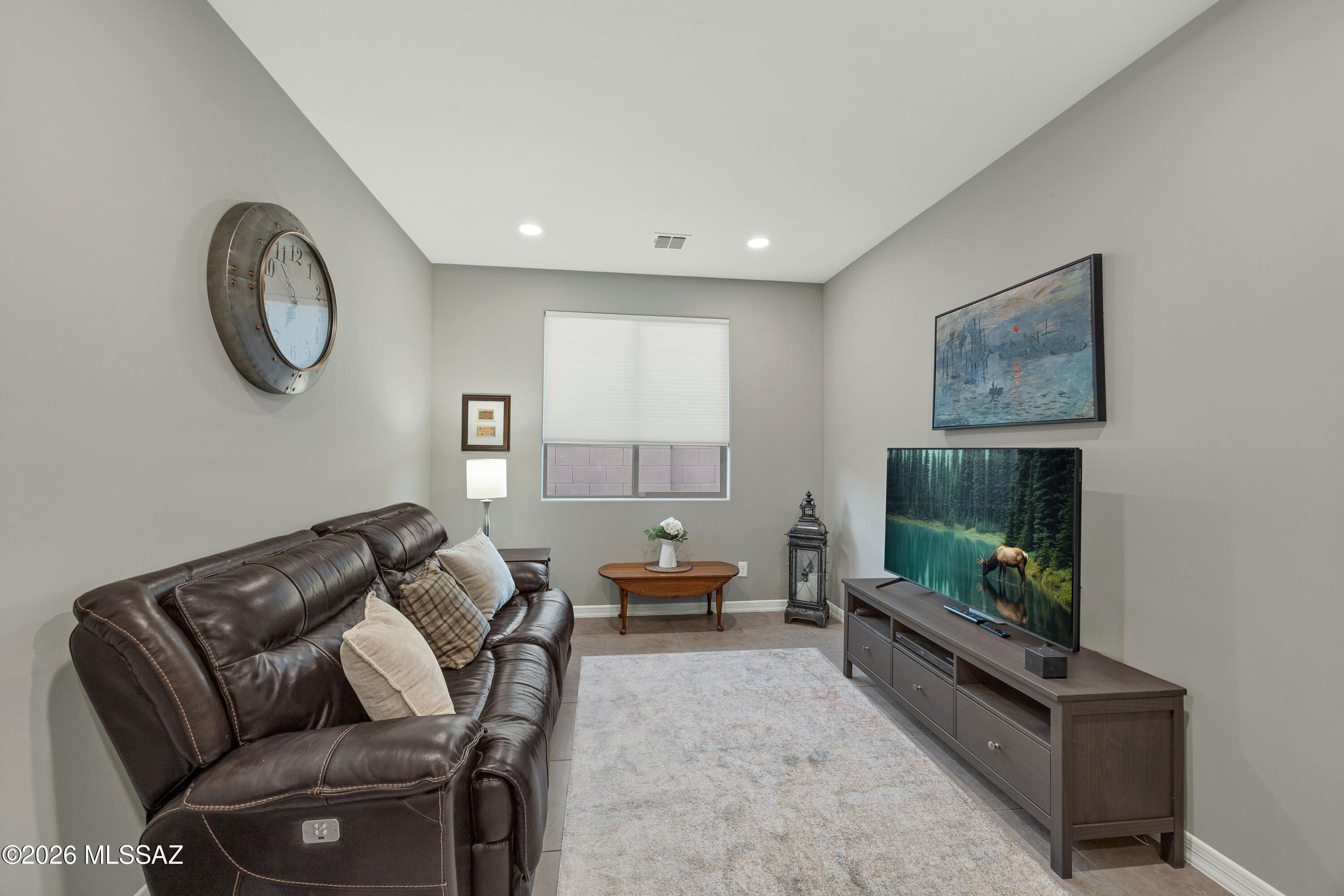 8428 North Lone Ranger Road Tucson, AZ 85743 - Photo 15 of 40