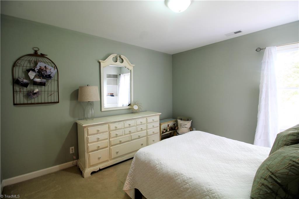 1007 Shamrock Road High Point, NC 27265 - Photo 19 of 30 Gallery Image 19