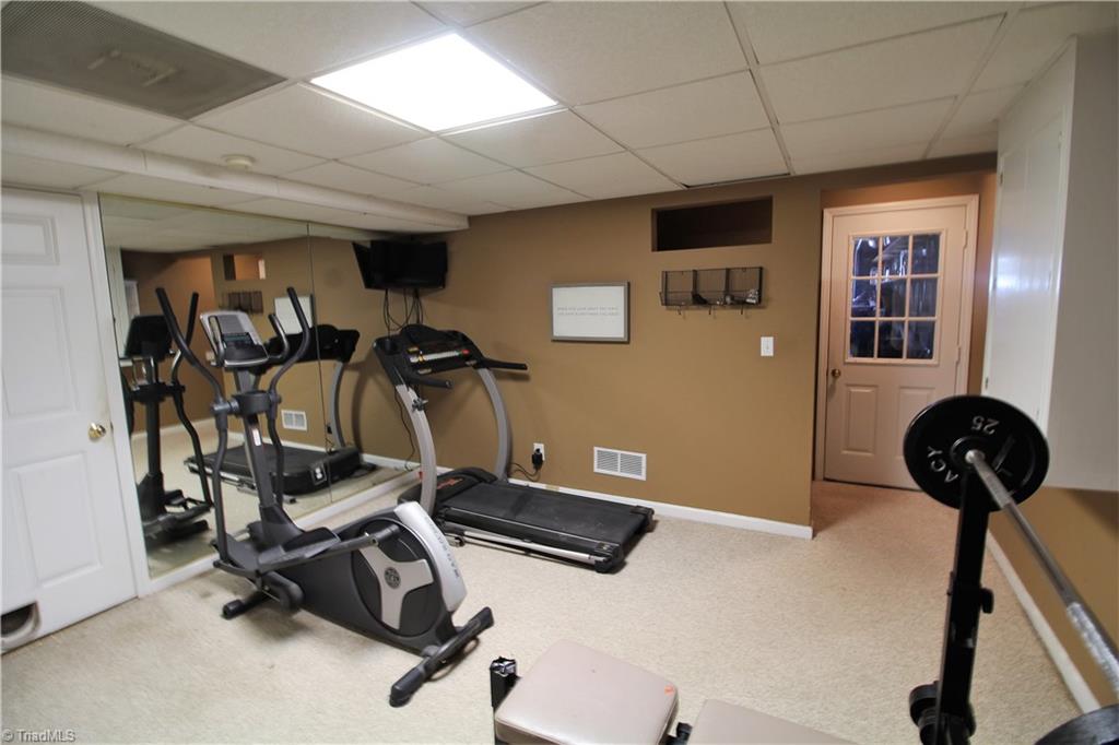 1007 Shamrock Road High Point, NC 27265 - Photo 23 of 30 Gallery Image 23