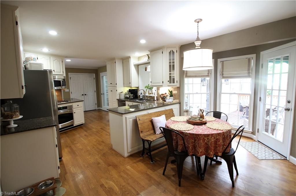 1007 Shamrock Road High Point, NC 27265 - Photo 7 of 30 Gallery Image 7