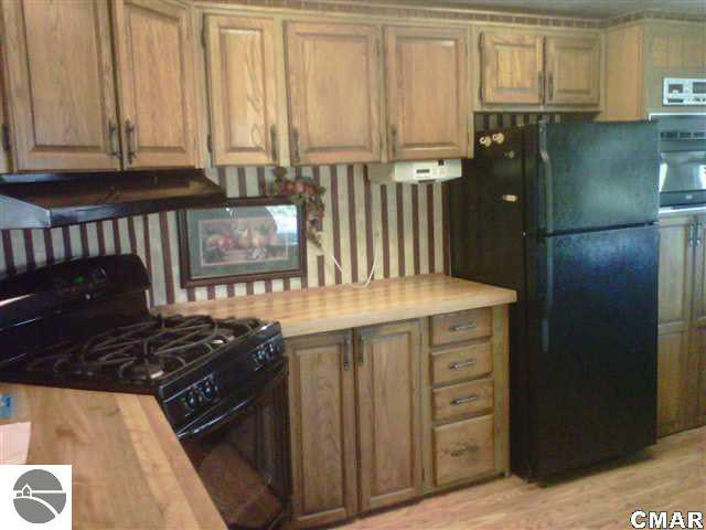 4907 West Battle Road Weidman, MI 48893 - Photo 3 of 12 1767929-2.JPG