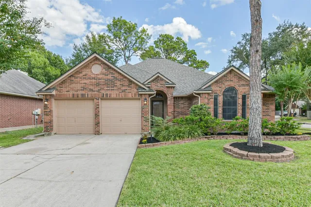 $2,100 | 15002 Chestnut Falls Drive, Cypress, TX 77433
