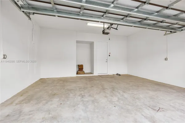 $5,650 | 8037 Northwest 42nd Street, Doral, FL 33166