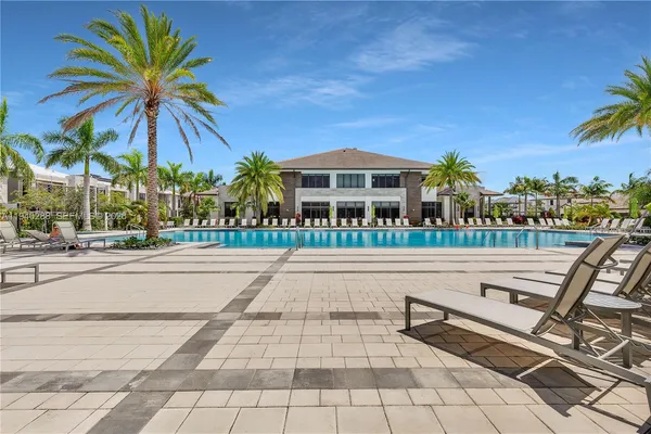 $5,650 | 8037 Northwest 42nd Street, Doral, FL 33166
