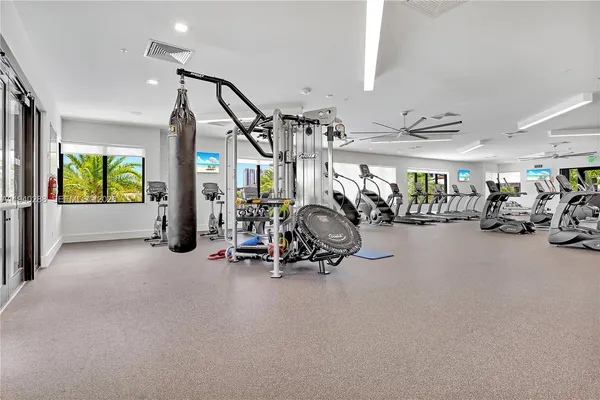 $5,650 | 8037 Northwest 42nd Street, Doral, FL 33166