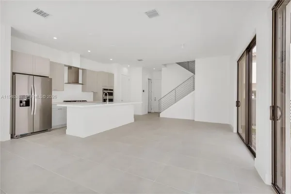 $5,650 | 8037 Northwest 42nd Street, Doral, FL 33166