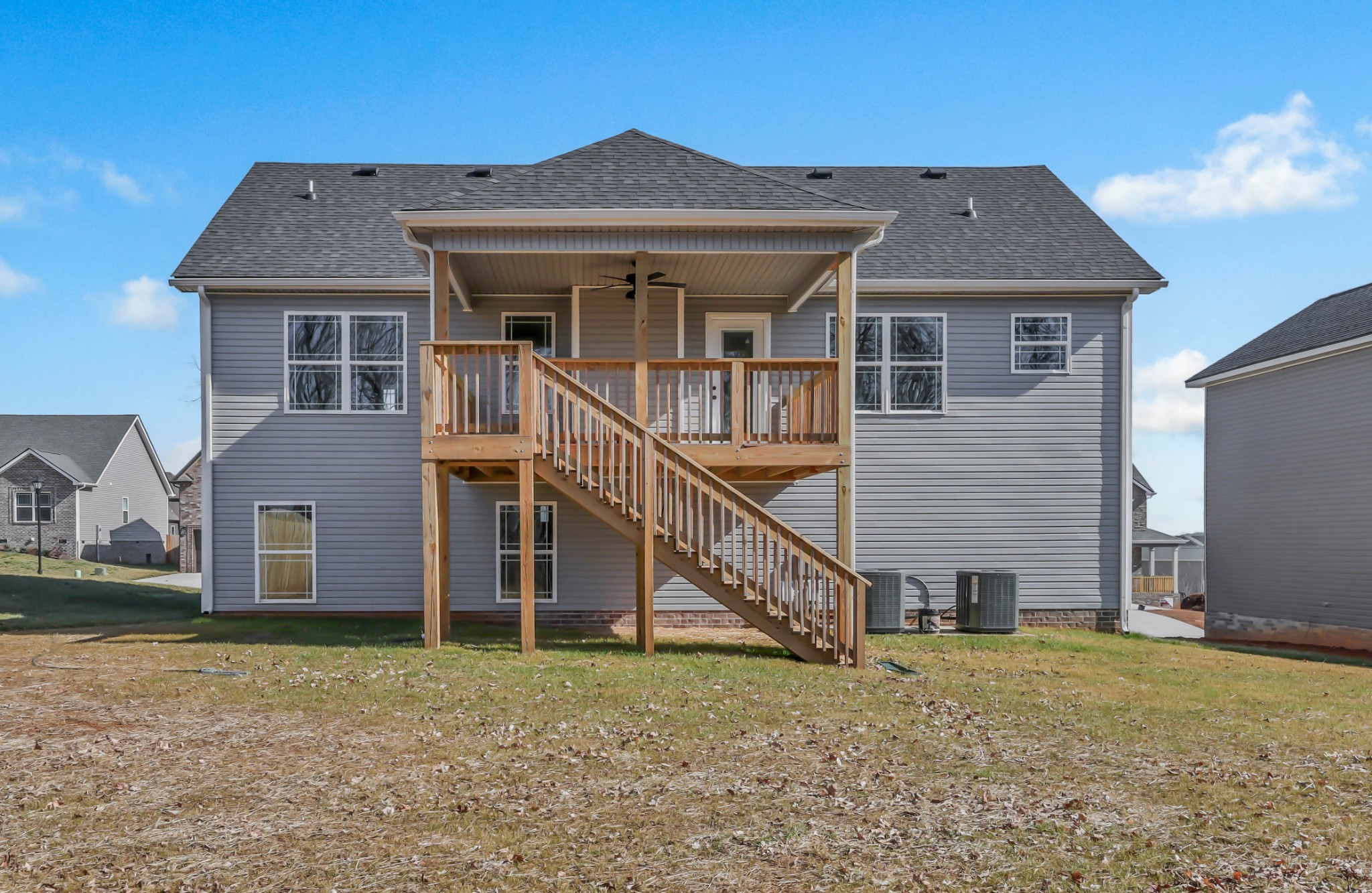 864 Burley Barn Road Clarksville, TN 37042 - Photo 23 of 24 a front view of a house with a yard