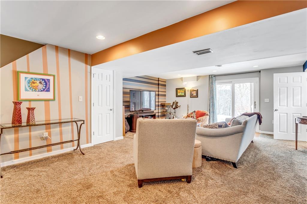 10130 Deer View Point Road Wexford, PA 15090 - Photo 21 of 25 Gallery Image 21