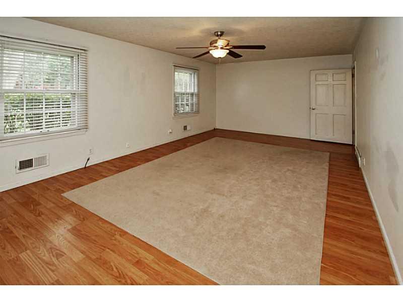 107 Bennett Road Carmel, IN 46032 - Photo 11 of 20 Gallery Image 11