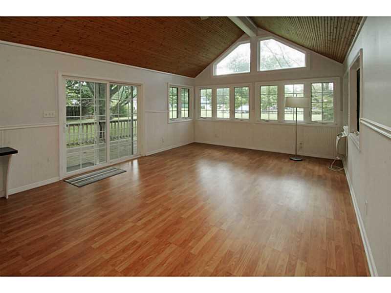 107 Bennett Road Carmel, IN 46032 - Photo 3 of 20 Gallery Image 3