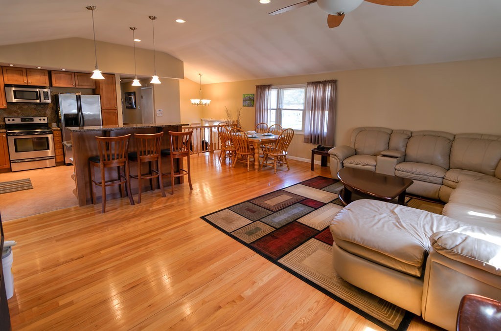 11 Symphony Road Peabody, MA 01960 - Photo 3 of 19 Gallery Image 3